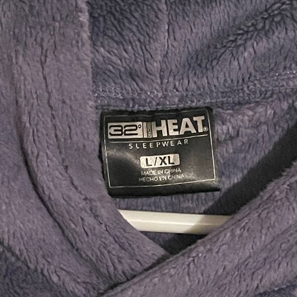 32 Degrees Plush Purple Sleepwear - Picture 3 of 5